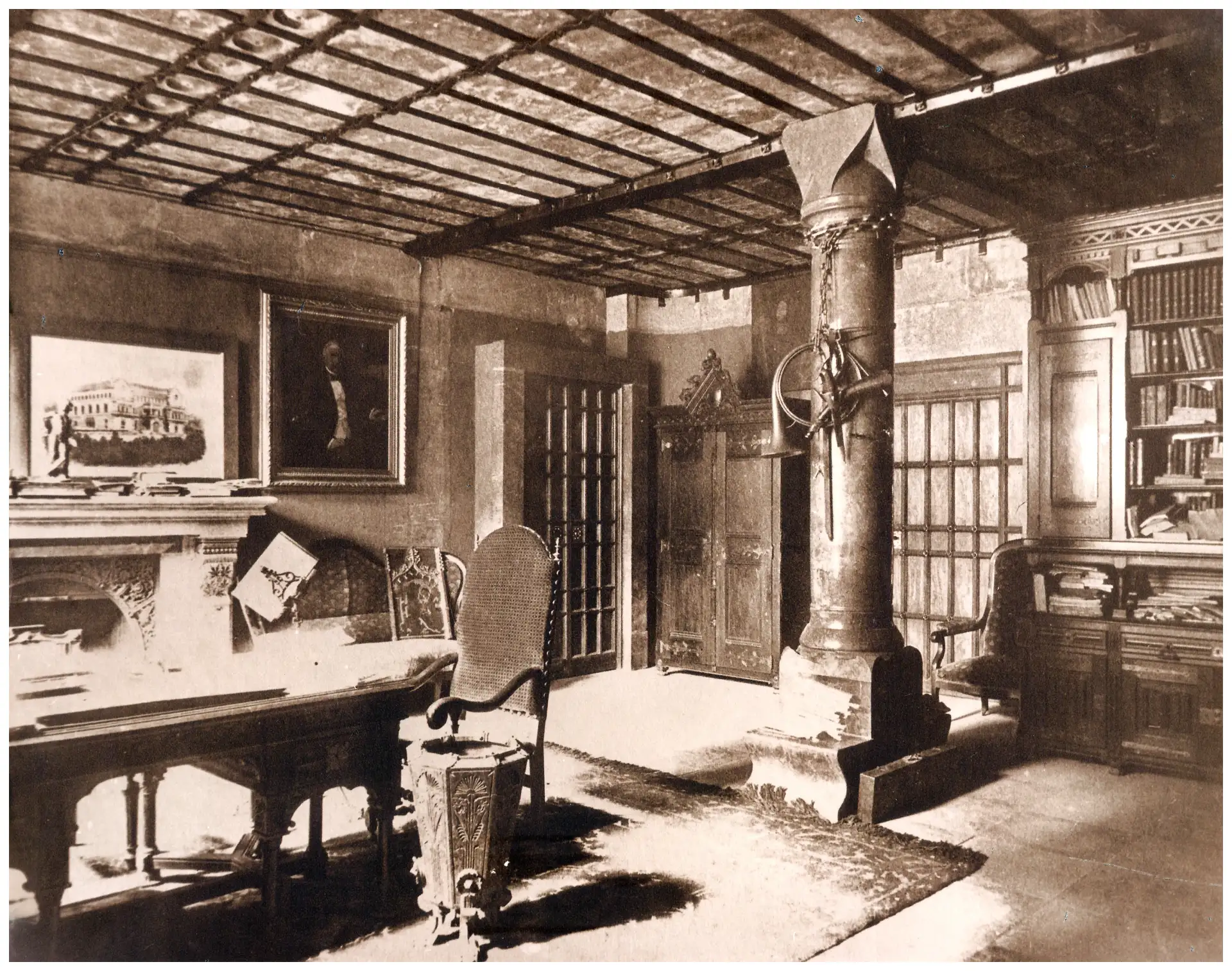 Francesc Vidal i Jevellí al Palau Güell. Interiors i mobles