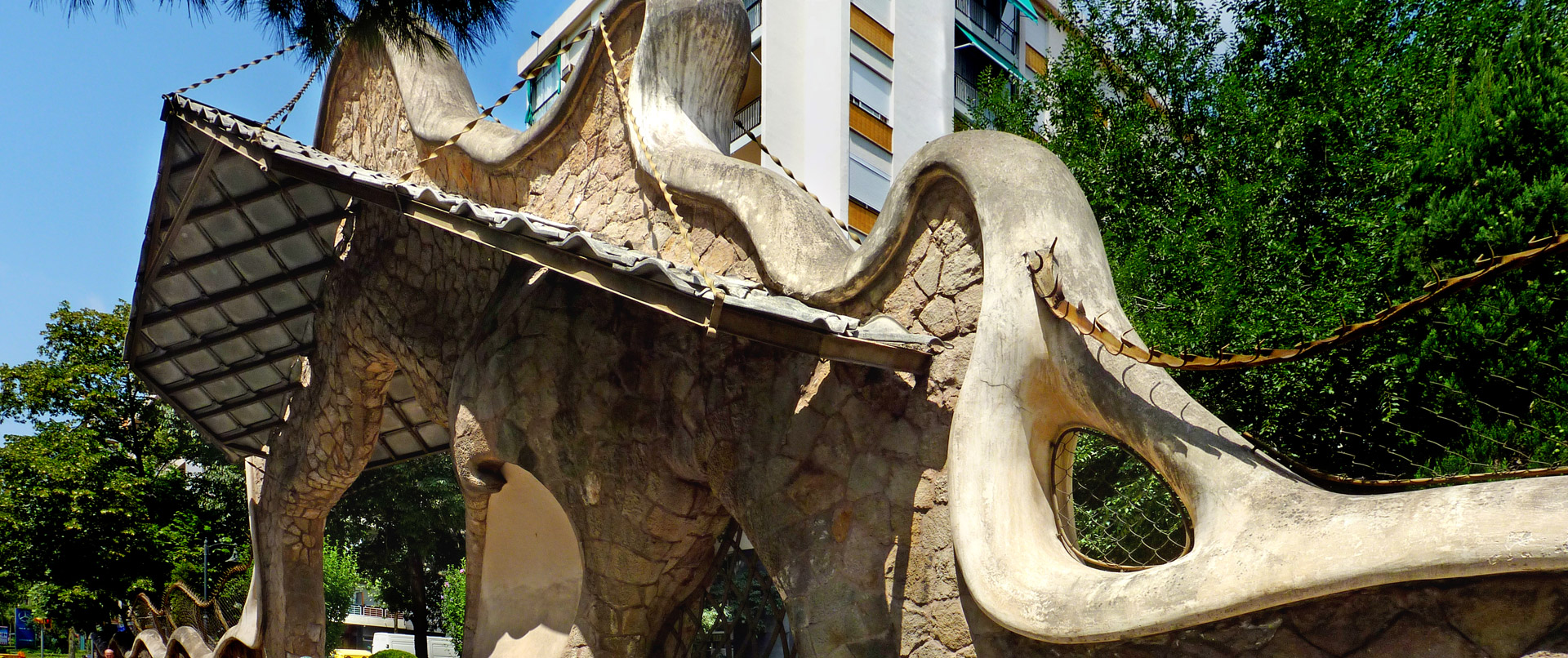 Portal i Tanca Finca Miralles